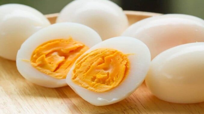 Benefícios de comer 2 ovos